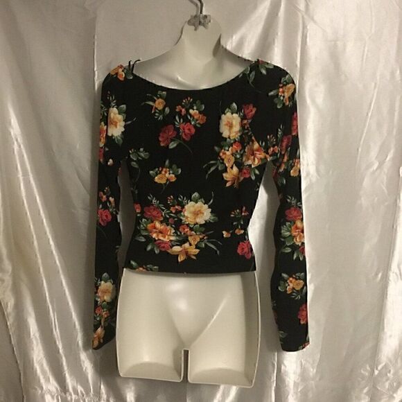 Ambiance Black Floral Wrap Cropped V neck Long Sleeve Shirt L - Picture 2 of 2